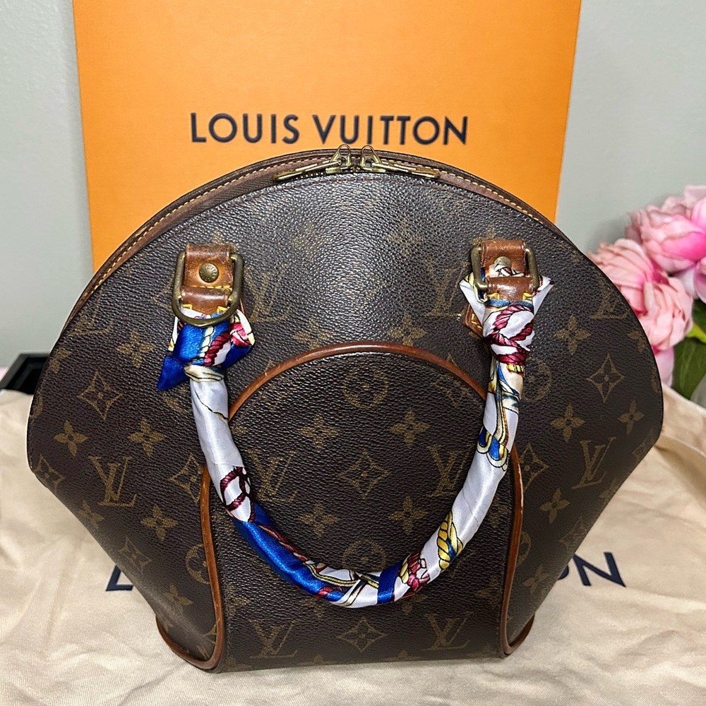 Authentic Louis Vuitton Eclipse Monogram - image 1